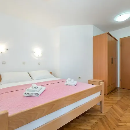 Apartments Melania & Antonia Baska  Exterior photo