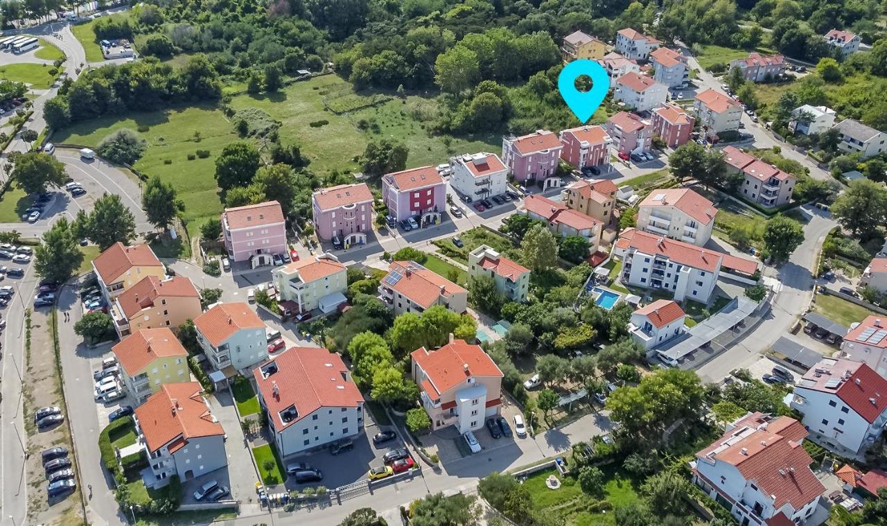 Melania & Antonia Apartment